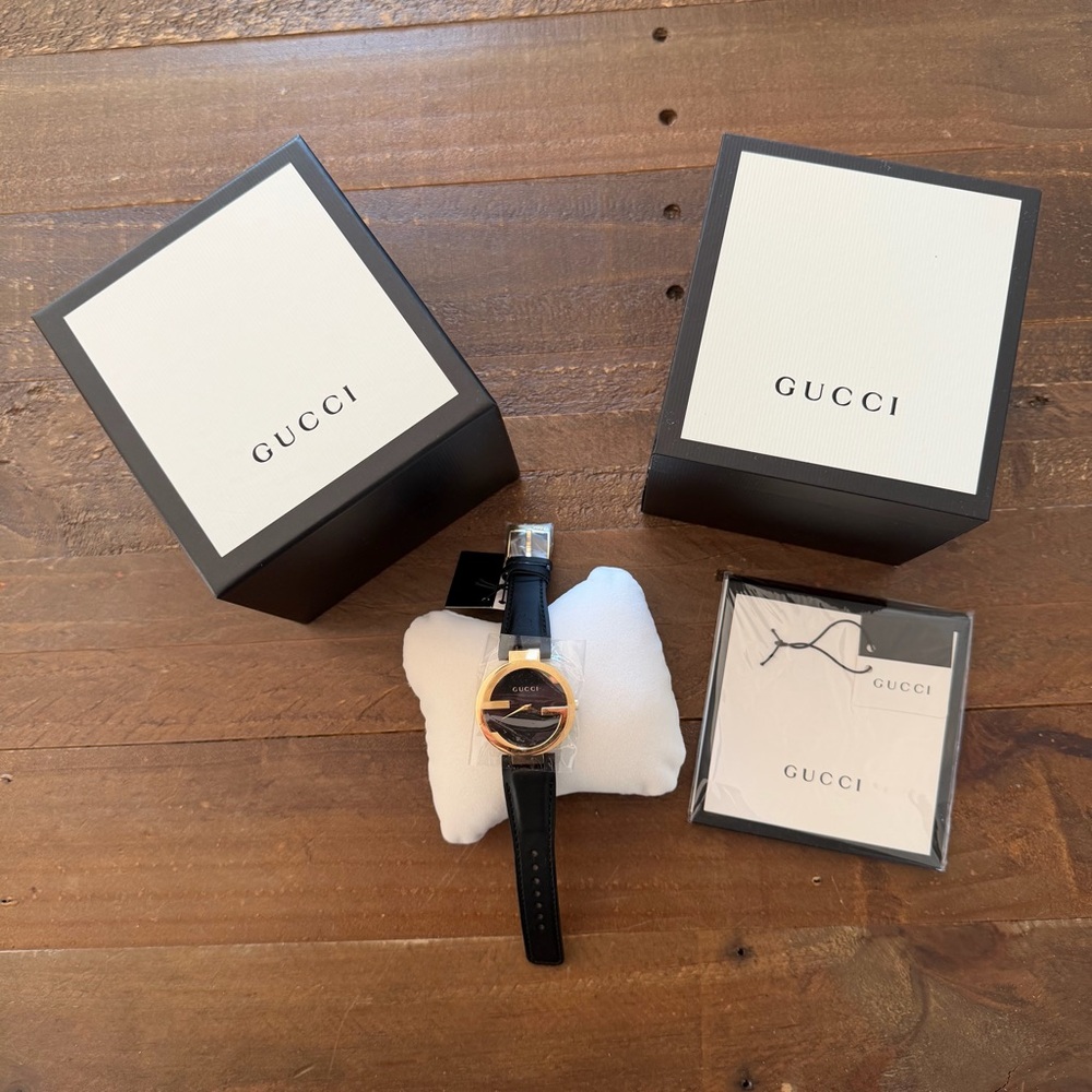 Gucci YA133312 Interlocking-G Latin Grammy 37MM Unisex Black Leather Watch - Picture 8 of 8